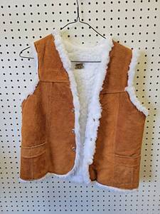lot 153 image: Vintage Leather Vest - Handmade in Mexico - Size 36