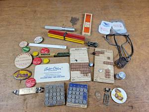 lot 48 image: Vintage Combination  Window Marker Numbers, Vintage Buttons, Advertising and More