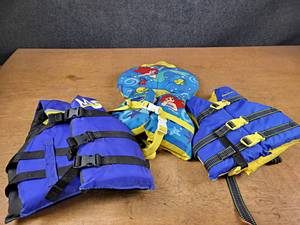 lot 72 image: Lot of (3) Child Size Life Vests