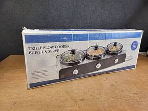 lot 76 image: New in Box Triple Slow Cooker - (3) 2.5 Quart Cookers