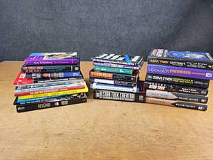 lot 95 image: STAR TREK Collection of Books