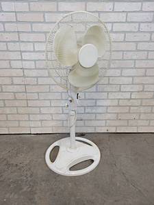 lot 107 image: Pedestal Oscillating Fan - NO SHIPPING