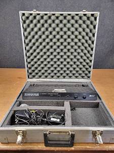 lot 8 image: SHURE L4 Diversity Wireless Microphone and Receiver - This is Used Surplus from a Professional Audio Installer and is in Good Working Condition