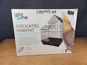 lot 131 image: New Open Box - Cockatiel Habitat - 20 x 16 x 29