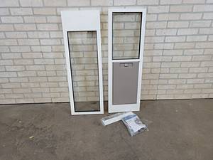 lot 149 image: PetSafe Extreme Weather Sliding Glass Pet Door - Appears Complete - NO SHIPPING