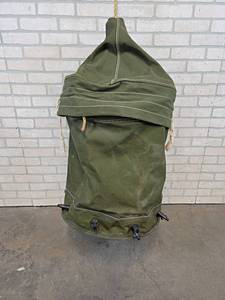 lot 171 image: Military 36-Gallon Lyster w (8) Spigots - About 20 Diameter x 24 Tall - Good Condition