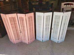 lot 79 image: Vintage Room Dividers Collection 3pc
