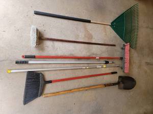 lot 84 image: Backyard Tool Collection