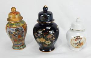 lot 59 image: Lot of 3 Vintage Asian Urns.