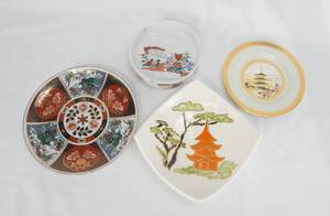 lot 61 image: Lot of 2 Asian Plates, 1 Chokin Numbered Plate and 1 Ashtray