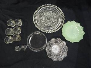 lot 70 image: Lot of Glass Entertaining Items