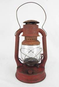 lot 40 image: Vintage Dietz No.  D-Lite Oil Lantern