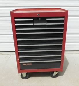 lot 10 image: Craftsman 12 Drawer Rolling Tool Chest with Tools