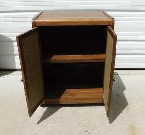 lot 86 image: Vintage Rolling Cabinet
