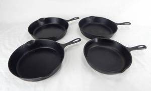 lot 113 image: Lot of 4 Cast Iron Frying Pans Including Griswold