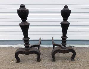 lot 4 image: Antique 1919 Cast Iron Andirons No 3718