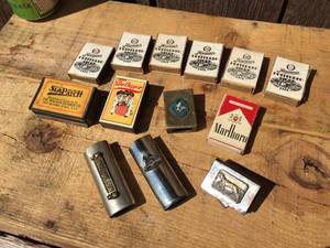 lot 42 image: Vintage Advertiser MatchboxesSleeves - Hamms - Harley Davidson