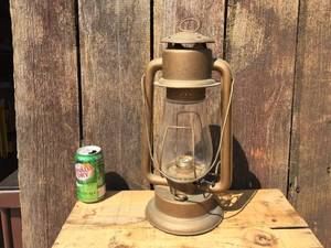 lot 32 image: Vintage Rayo No. 92 Cold Blast Lantern