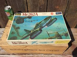 lot 44 image: Vintage Hasegawa Messerschmitt ME 262 Plastic Model