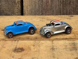 lot 92 image: 2 Vintage Hot Wheels 1975 Redline Neet Streeter
