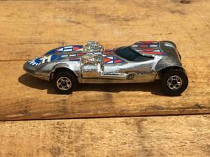 lot 95 image: Vintage Hot Wheels 1968 Twin Mill