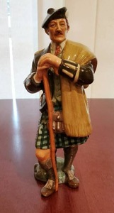 lot 29 image: Royal Doulton The Laird Figurine