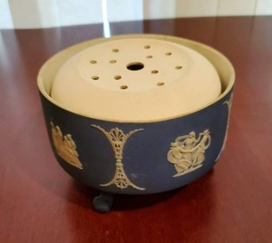 lot 36 image: Wedgwood Blue Jasperware Footed Flower Pot