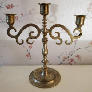 lot 184 image: Candelabra