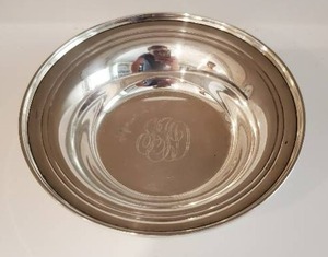 lot 310 image: Sterling Bowl 70g
