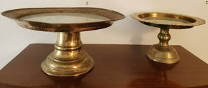 lot 345 image: Two Vintage Brass Trays