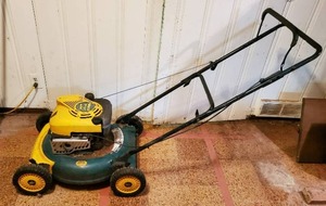 lot 405 image: Yardman 20 Cut 6H.P. Lawnmower