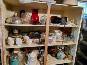 lot 416 image: Contents of Basement Shelves with Wedgwood