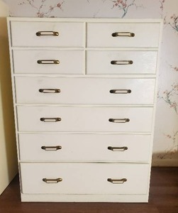 lot 74 image: Chest of Eight Drawers