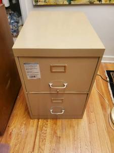 lot 81 image: Metal Filing Cabinet