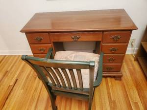 lot 83 image: Desk with Drawers by Cherry House and Chair