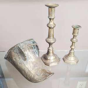 lot 94 image: Two unmatched Brass Candlesticks and Cornucopia