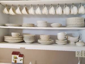 lot 121 image: Collection of Wedgwood Dishes