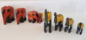 lot 140 image: Collection of wood Elephant Dcor