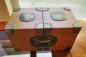 lot 151 image: Asian Style Wood Jewelry Box