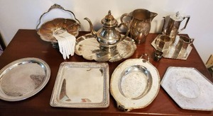 lot 376 image: Collection of Silverplated Items