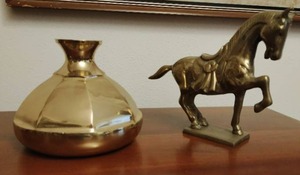 lot 303 image: Brass Horse and Vase