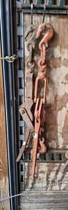 lot 25 image: Pair of 38 to 12 Chain Binders