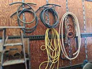 lot 39 image: Quick Connect Hydraulic Hoses, Tubing, Air Hose and More - NO SHIPPING