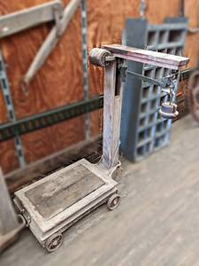 lot 51 image: Antique Roland & Reese Grain Balance Scale - Lake Crystal, MN - NO SHIPPING
