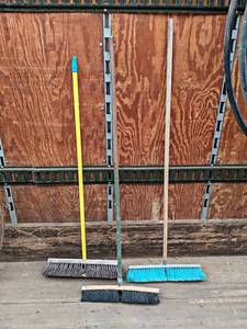 lot 64 image: Lot of (3) Push Brooms - NO SHIPPING