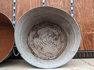 lot 93 image: Vintage Galvanized Tub - About 24 Diameter and 11 Deep - NO SHIPPING