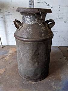 lot 108 image: Antique Cream Can - NO SHIPPING