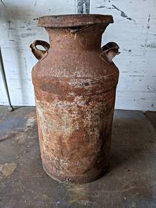 lot 110 image: Antique Cream Can - NO SHIPPING
