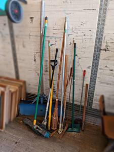 lot 129 image: Lot of Shovels, Broom and More - NO SHIPPING