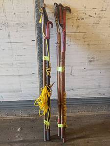 lot 143 image: Pair of Branch Clippers  Trimmers - NO SHIPPING
